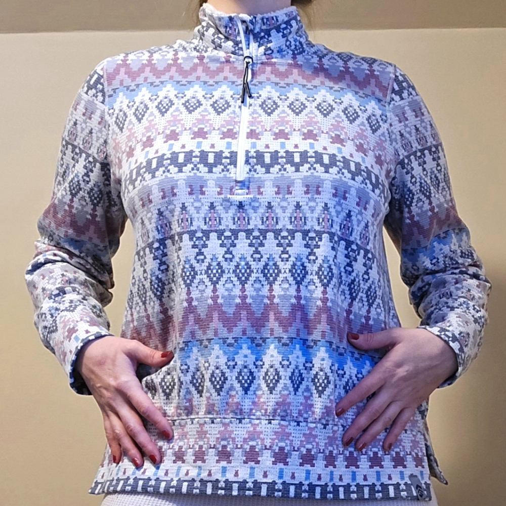 Free Country Cozy Winter layer. Furry Mock neck, Zip. Long sleeve. Soft interior